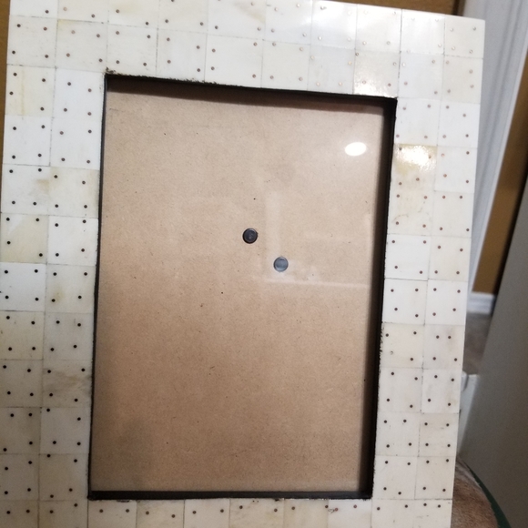 Picture frame - Picture 2 of 4